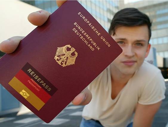 Nhập quốc tịch Đức mất bao lâu?