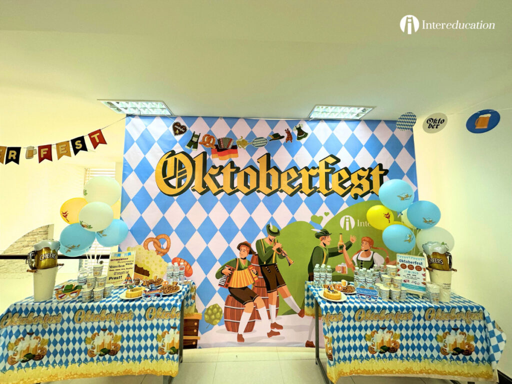 ‘Lễ hội tháng Mười “Oktoberfest” một lễ hội bia truyền thống của Đức’được tổ chức tại Intereducation.